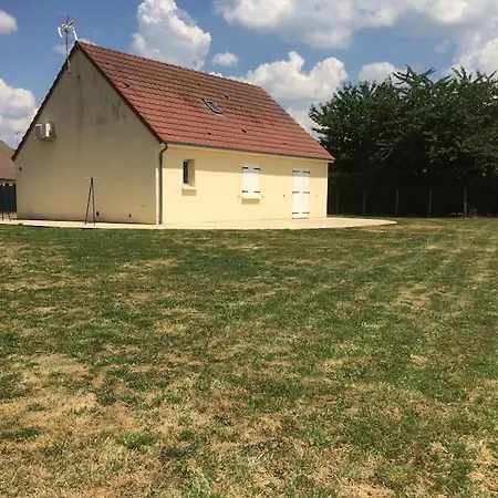 Dom wakacyjny Pavillon En Campagne A 25min Du Mans Et Du Circuit Et 10 Min Autoroute *